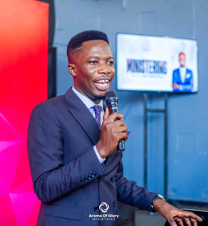 Aroma of Glory Ministries preaching moment